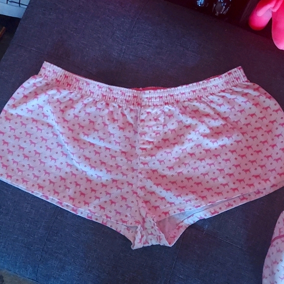 😍 Pretty In VS Pink Bundle - Picture 4 of 15